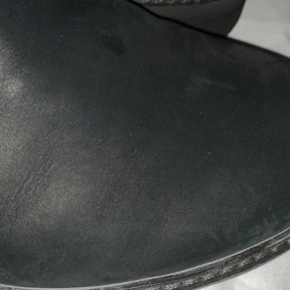 Gently Loved Mens Mid Calf Lace Shoe by ECCO